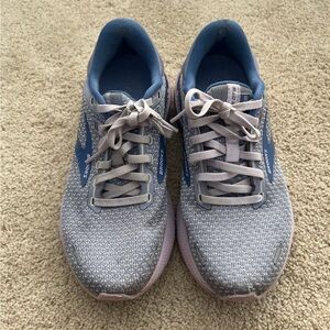 Brooks Womens Adrenaline GTS 22 Running Shoe